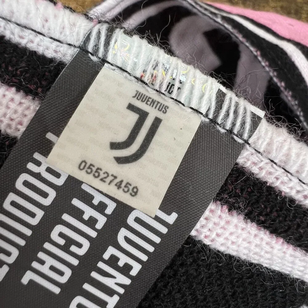 Juventus FC Soccer Futbol Official Team Supporters Scarf 53